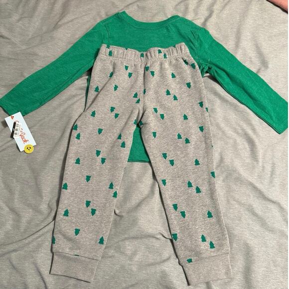 Cat & Jack 4T Holiday Set - Picture 2 of 4